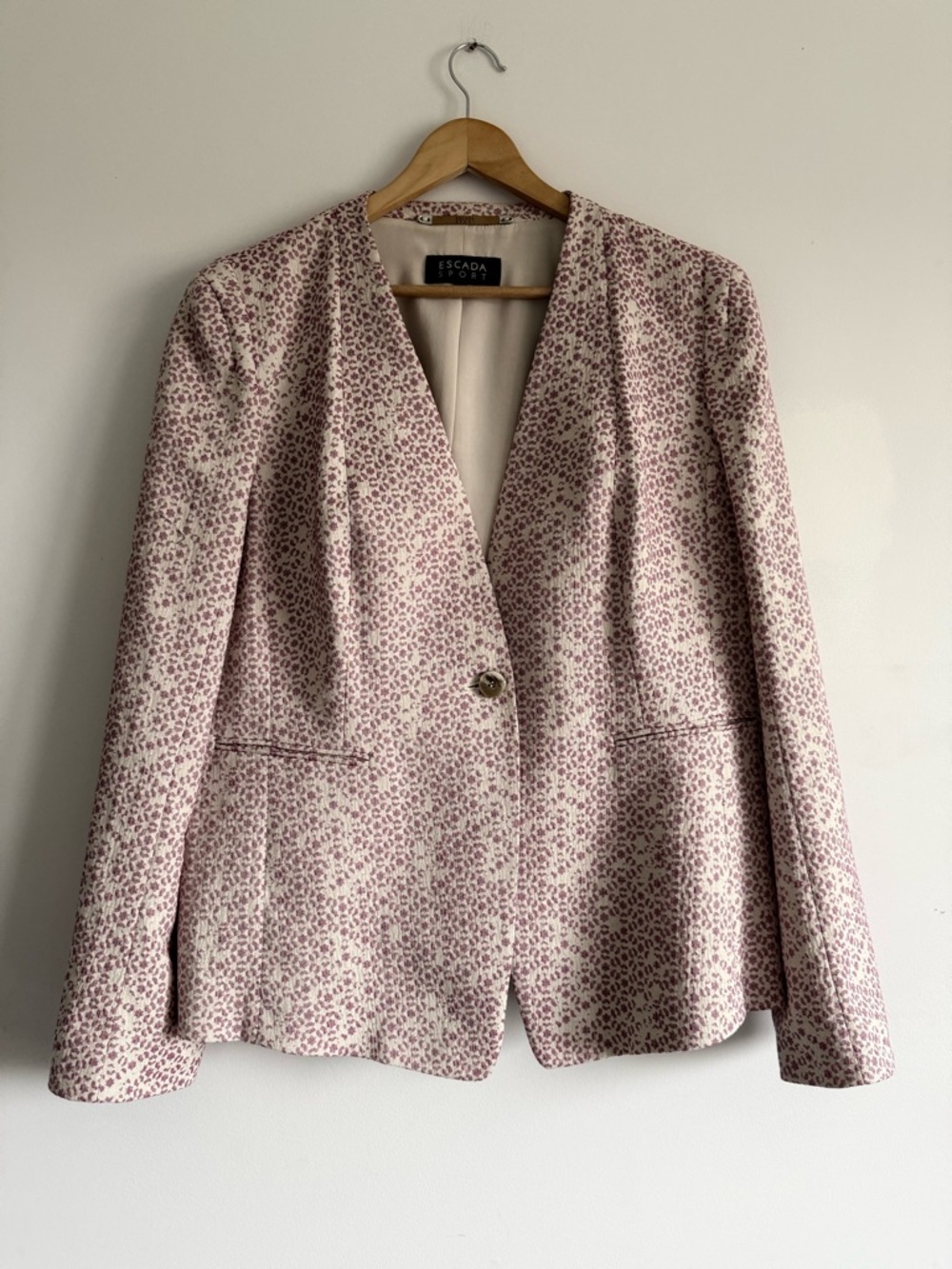 Escada Sport Cream and Magenta Damask Tailored Blazer